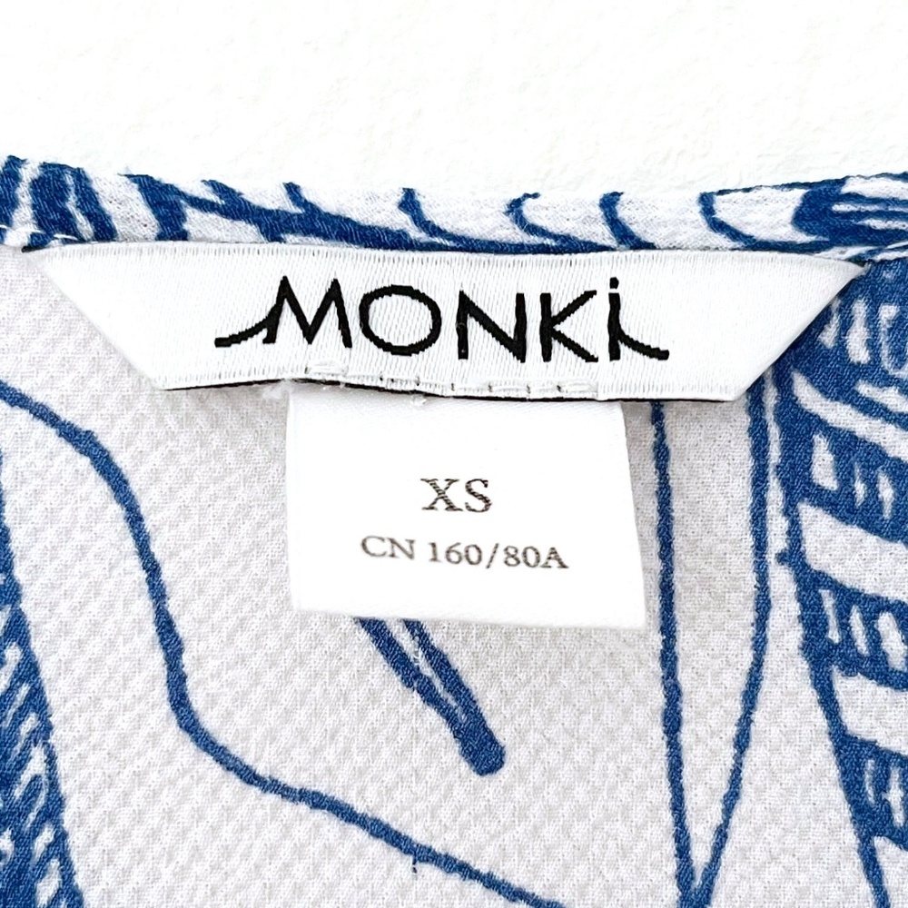 Monki Blue & White Abstract Graphic Print Mini Dress. Size XS. - Picture 4 of 5